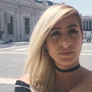 Meet your Posher, Teems